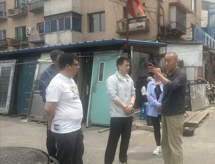 区领导到南地东大建材市场、平山区敬老院开展消防安全督导检查