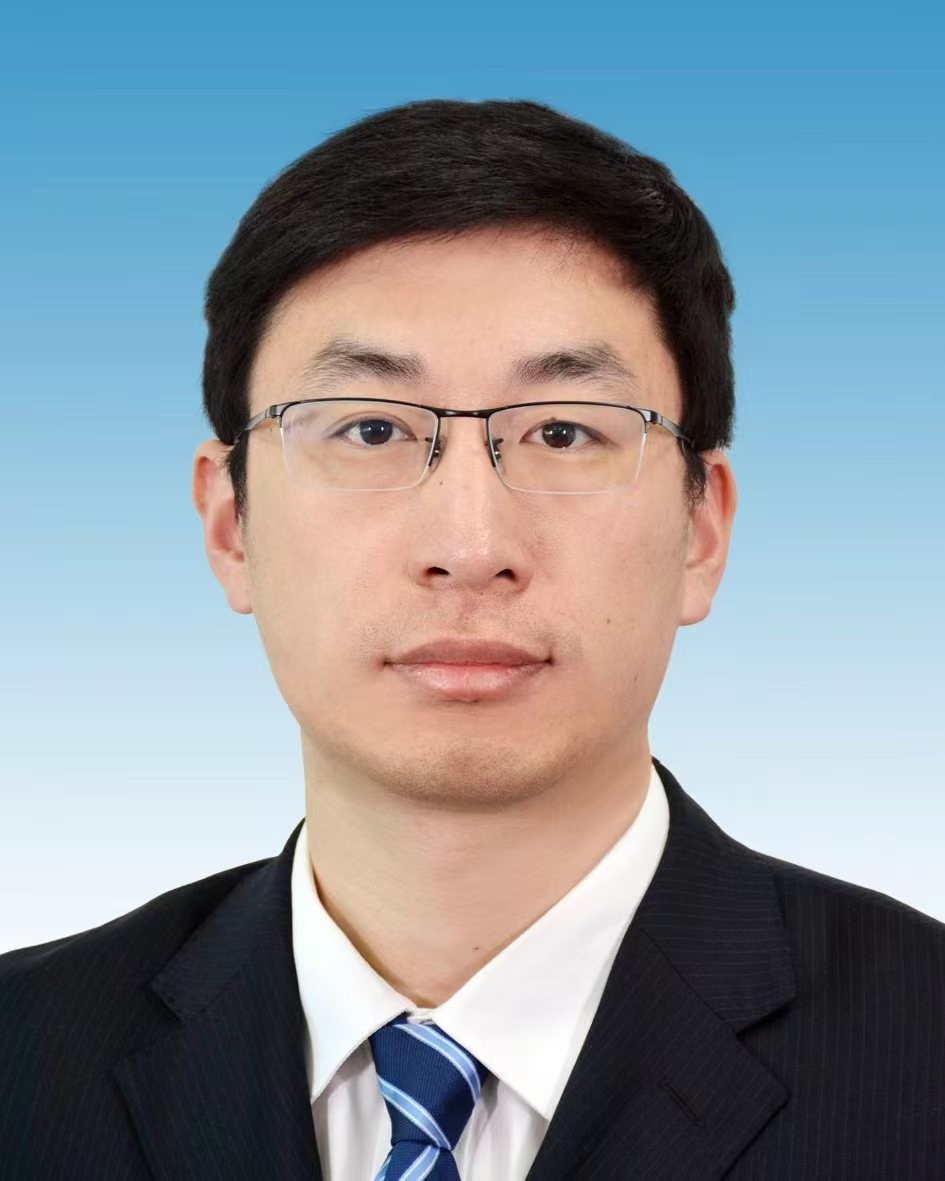 彭霄